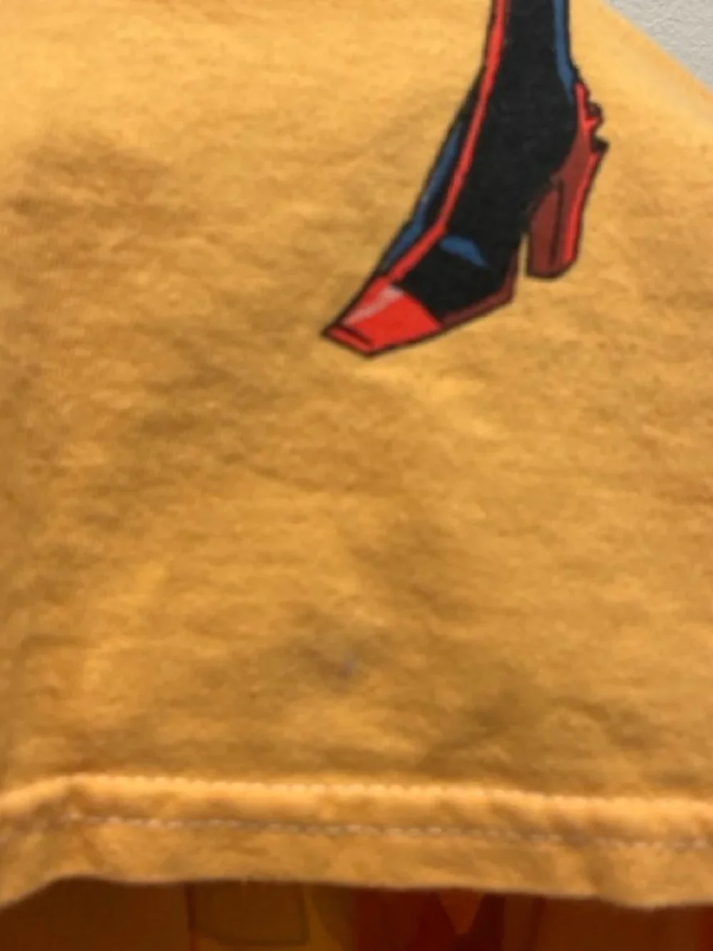 Kill La Kill Mens M Yellow Graphic T-Shirt Ryuko Matoi Aniplex Studio Trigger